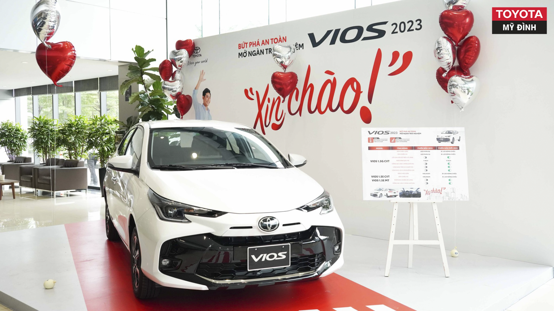 Bàn giao xe Toyota Vios 2023 mới tại Toyota Mỹ Đình