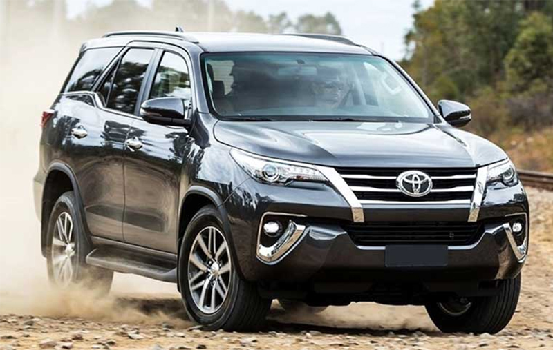 mẫu xe Toyota phổ biến SUV đa dụng Toyota Fortuner