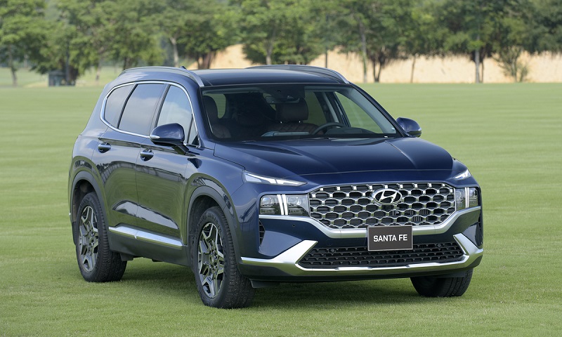 xe Hyundai santa fe màu xanh đen