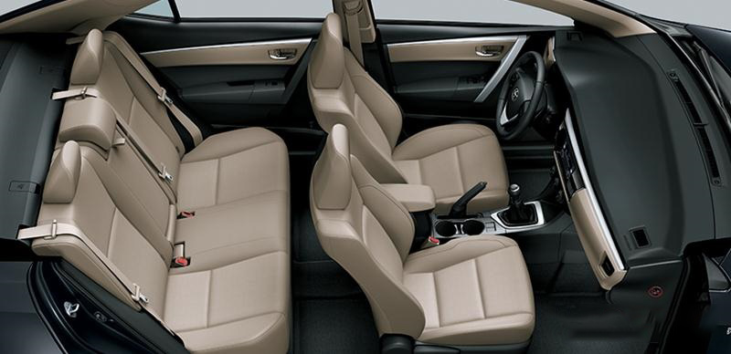 nội thất màu kem xe Toyota Altis 2023