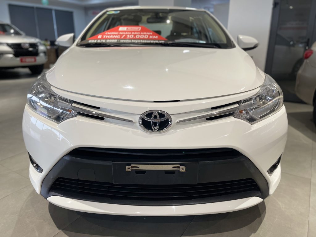xe Vios cũ màu trắng tại Toyota Sure Mỹ Đình